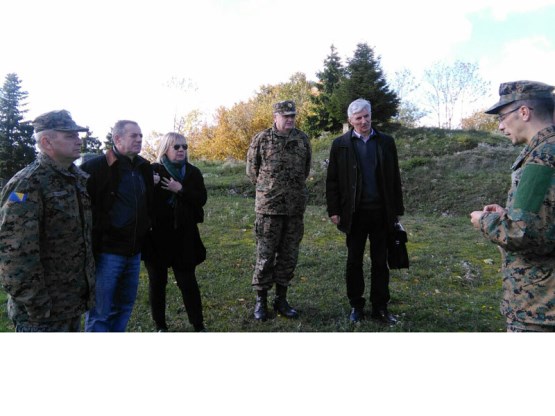 Parlamentarni vojni povjerenik boravio u terenskoj posjeti bataljonima Oružanih snaga BiH na lokalitetu radarskog položaja „Kozara“